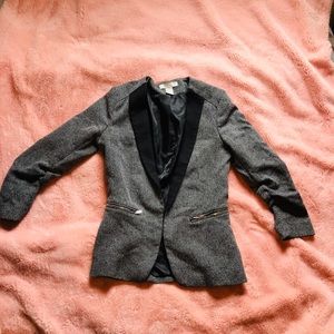 Grey blazer